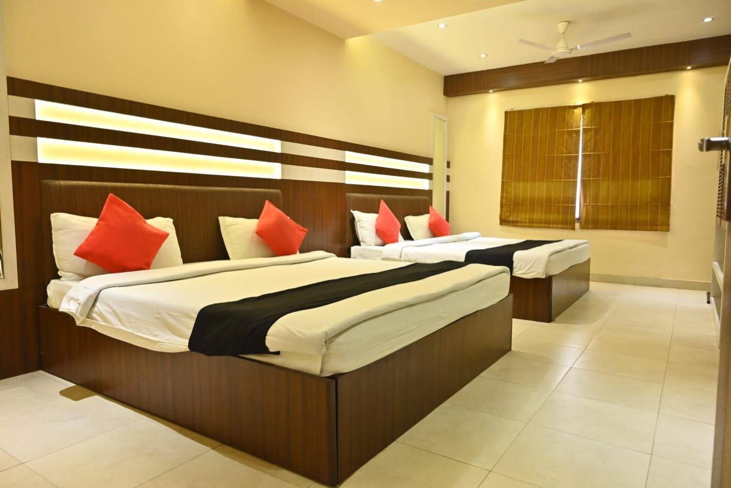 Hotel Royal Cottage Kanpur Exterior foto